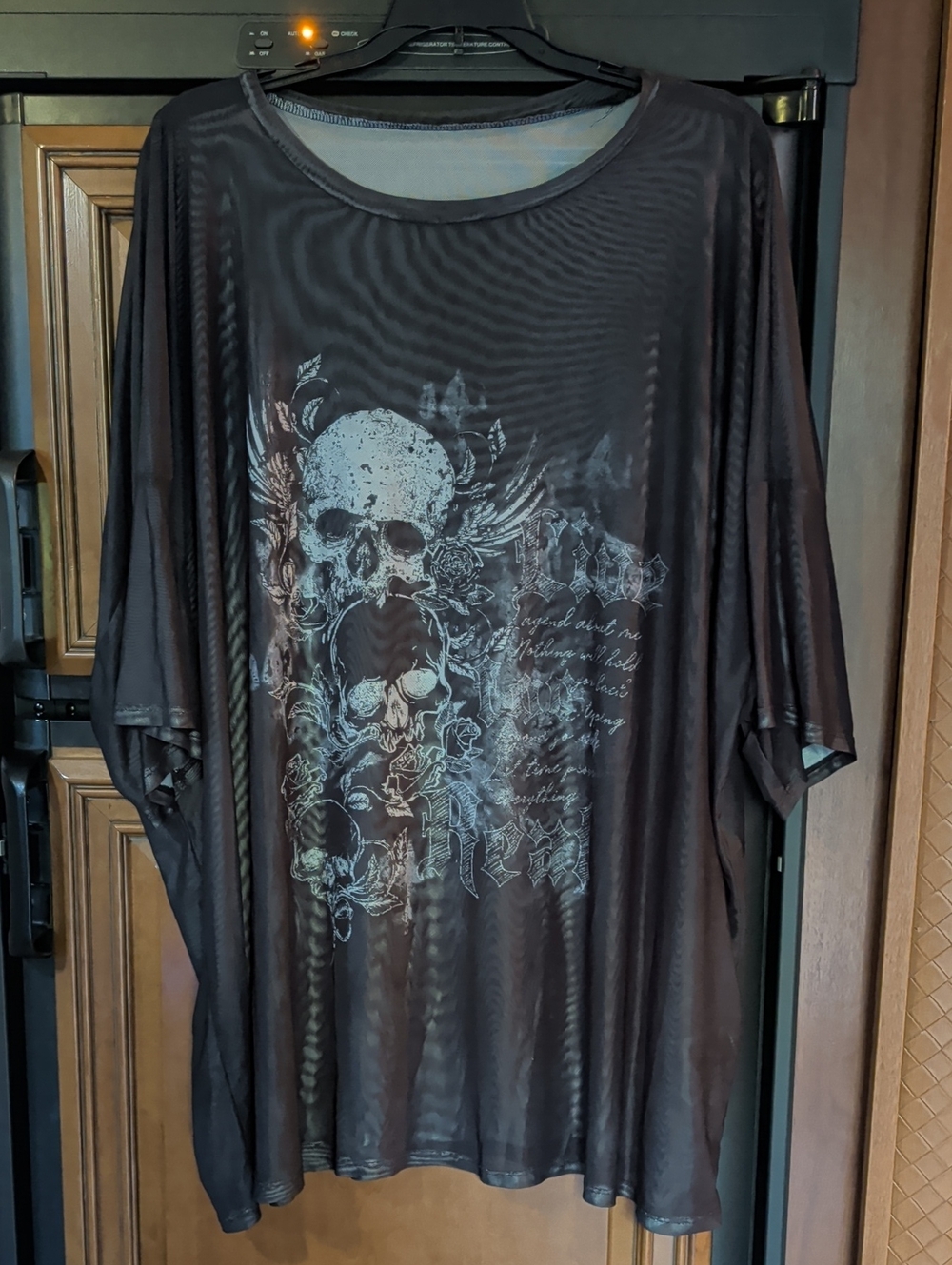 SHEIN Black Graphic Skull Tunic Top